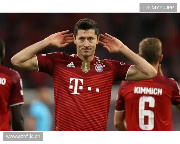 莱万与C罗终结能力对比:效率差异及角色互补分析