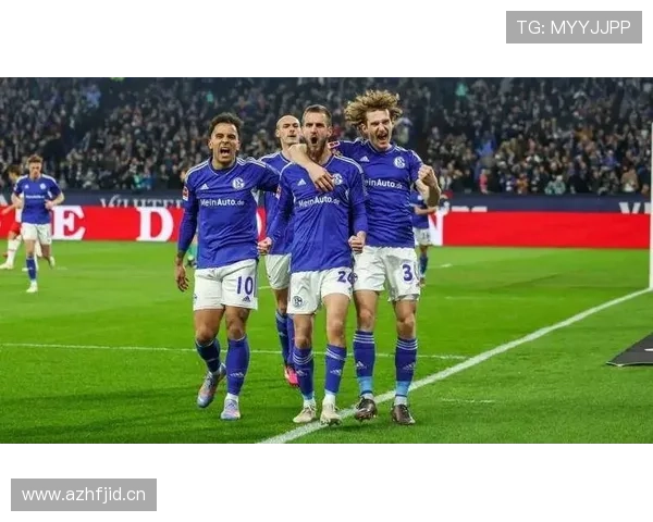 赖斯与托马斯中场战术角色与体系结构对比分析 赖斯与托马斯中场战术角色与体系结构对比分析